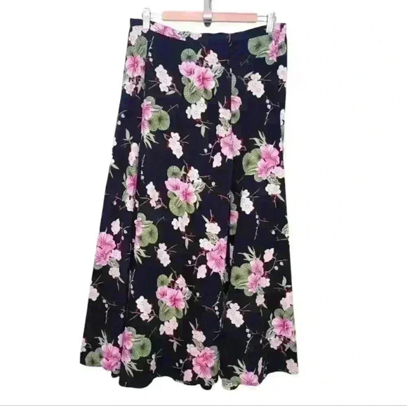 New York Clothing Company Floral Long Skirt with elastic waistband - Picture 1 of 11